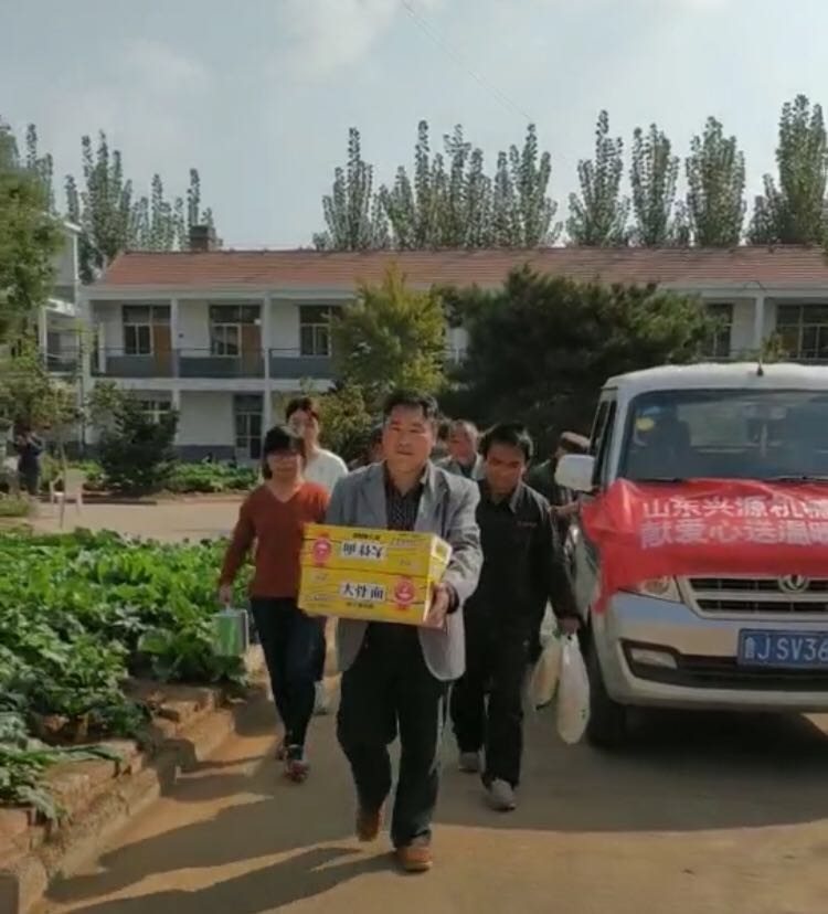 山東興源機(jī)械有限公司|起重機(jī)|行車|山東興源機(jī)械|單梁起重機(jī)|電動葫蘆|起重配件|www.qdtwky.com|xyqzj|xyqzj.com|興源起重機(jī)|興源|起重機(jī)行車|起重設(shè)備|起重機(jī)械