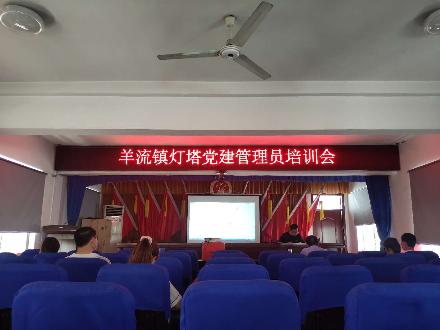山東興源機械有限公司官網(wǎng)|起重機|行車|山東興源機械|單梁起重機|電動葫蘆|起重配件|www.qdtwky.com|xyqzj|xyqzj.com|興源起重機|興源|起重機行車|起重設(shè)備|起重機械